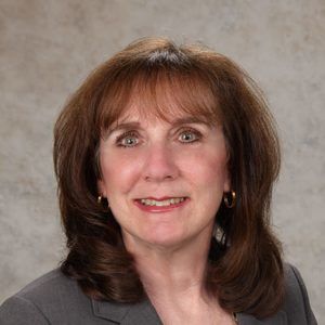 Meet your Posher, Adrienne